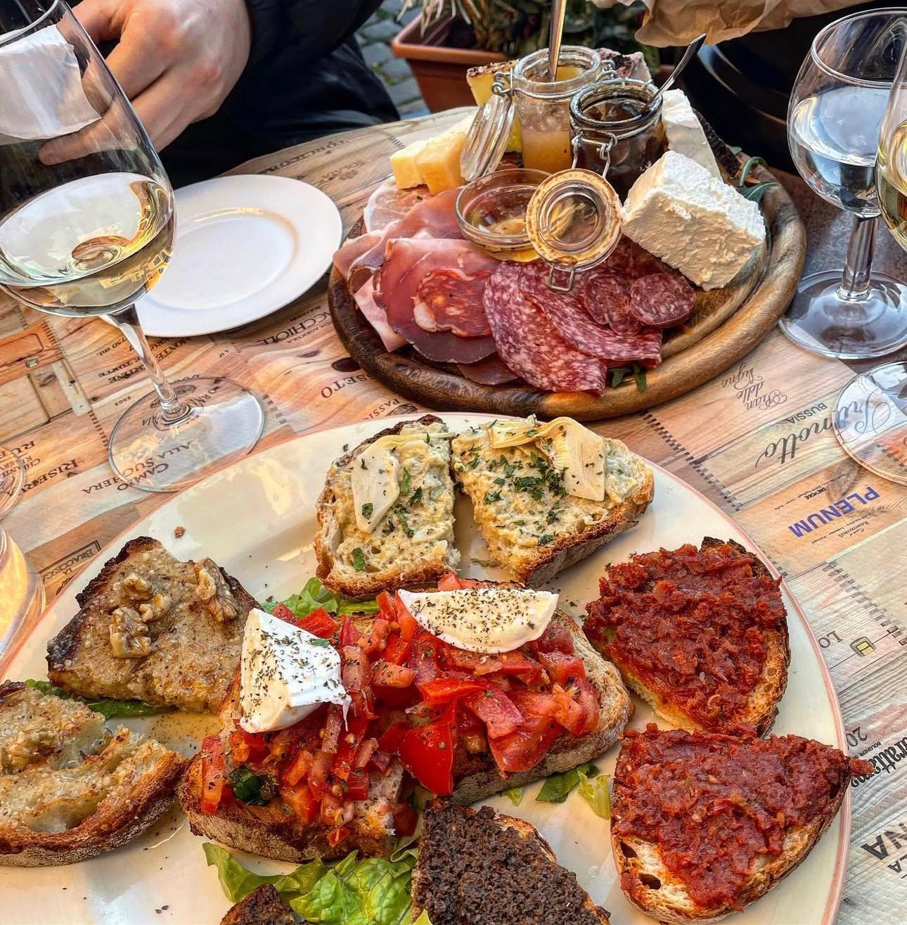 Trastevere & Jewish Ghetto Food and Wine Experience
